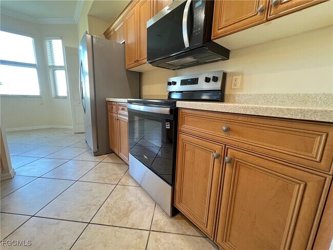 Building Photo - 8470 Kingbird Loop