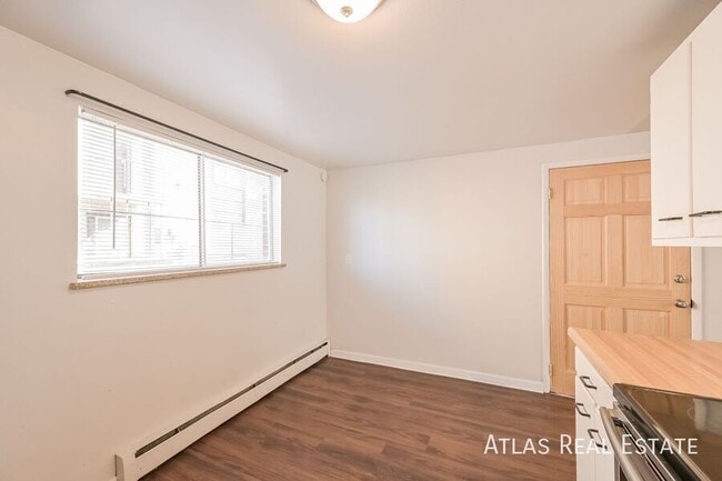 Building Photo - 3750 Owens St