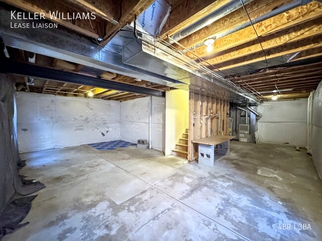Building Photo - 5662 Stable Ct