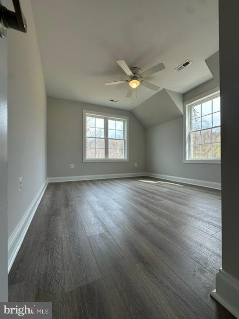 Building Photo - 1260 Elm St