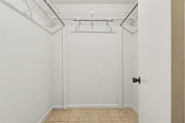 Building Photo - 10157 Bluff Ct