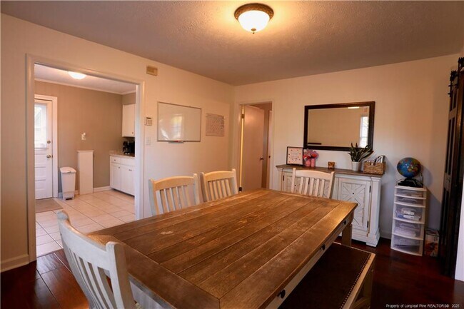 Building Photo - 948 Pinebluff Lake Rd