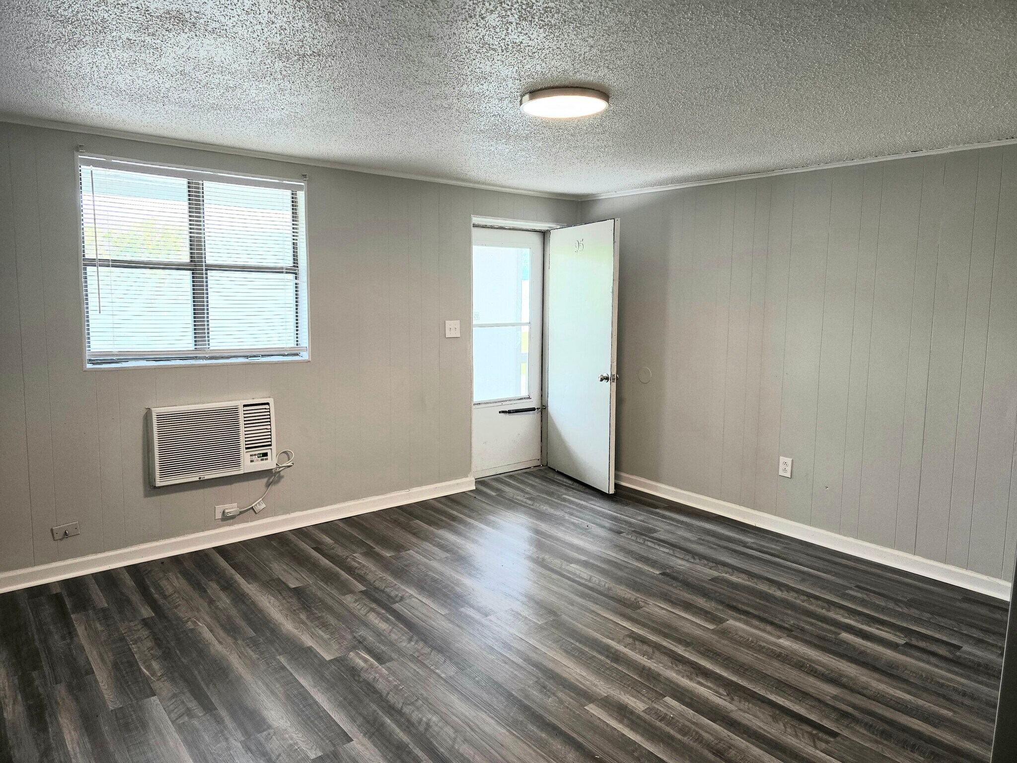 Building Photo - Century Square Apartments