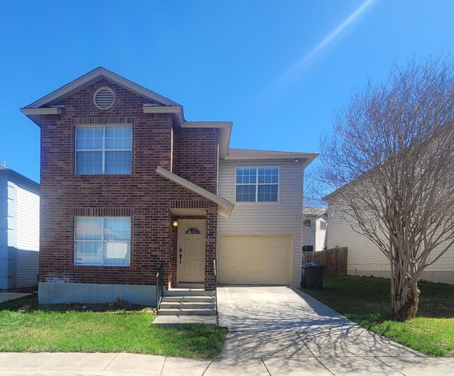 Building Photo - Perfectly Located near Medical Center