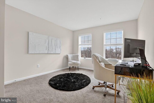 Building Photo - 9427 James MacGowan Ln