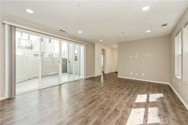 Building Photo - 149 Acamar