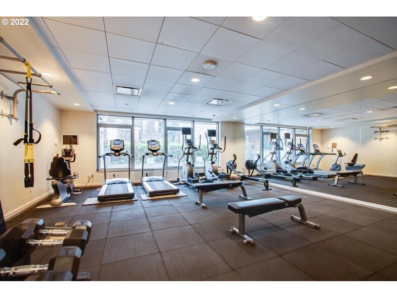 2nd floor fitness room - 1001 NW Lovejoy St