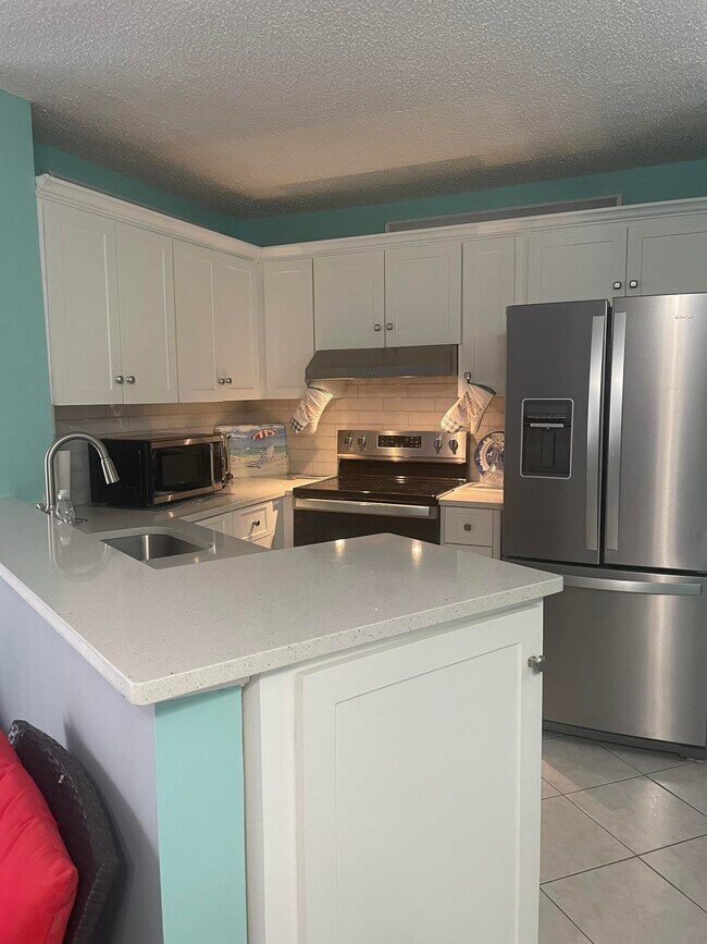 Primary Photo - 7523 S Oriole Blvd