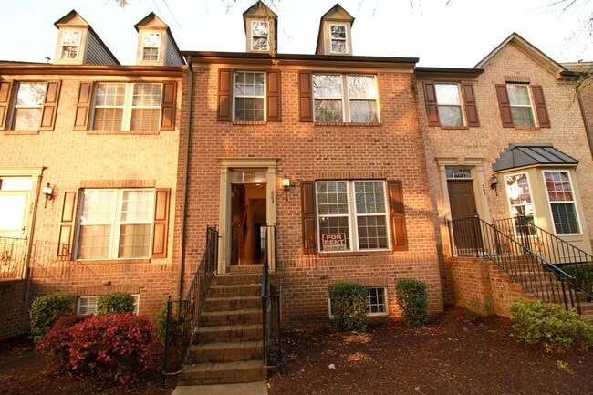 Building Photo - 264 W Bland St