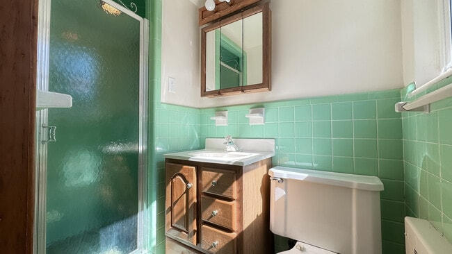 Building Photo - 7713 N Shirland Ave