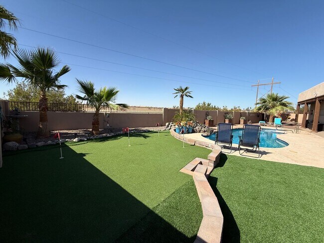Building Photo - Gorgeous Furnished Pool/Spa Home with spectacular views