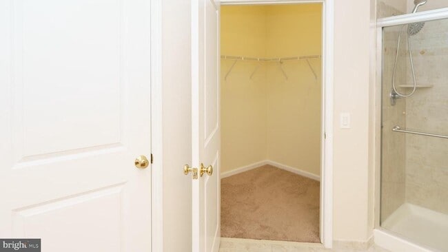 Building Photo - 401 Degas Ct