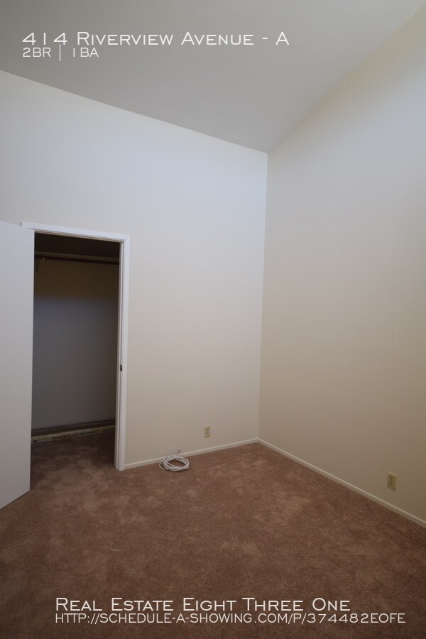 Building Photo - 414 Riverview Ave