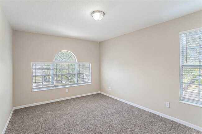 Building Photo - 8602 Sandy Plains Dr