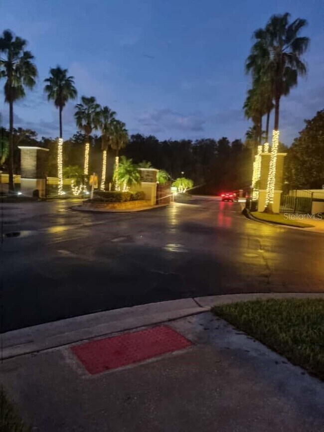 Building Photo - 3106 Ashland Ln N