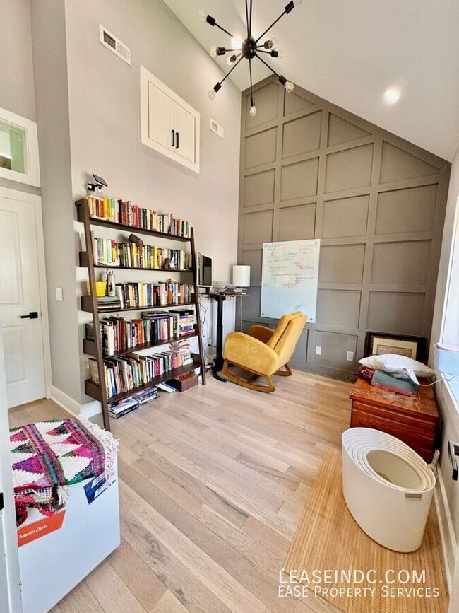 Building Photo - 1273 Simms Pl NE