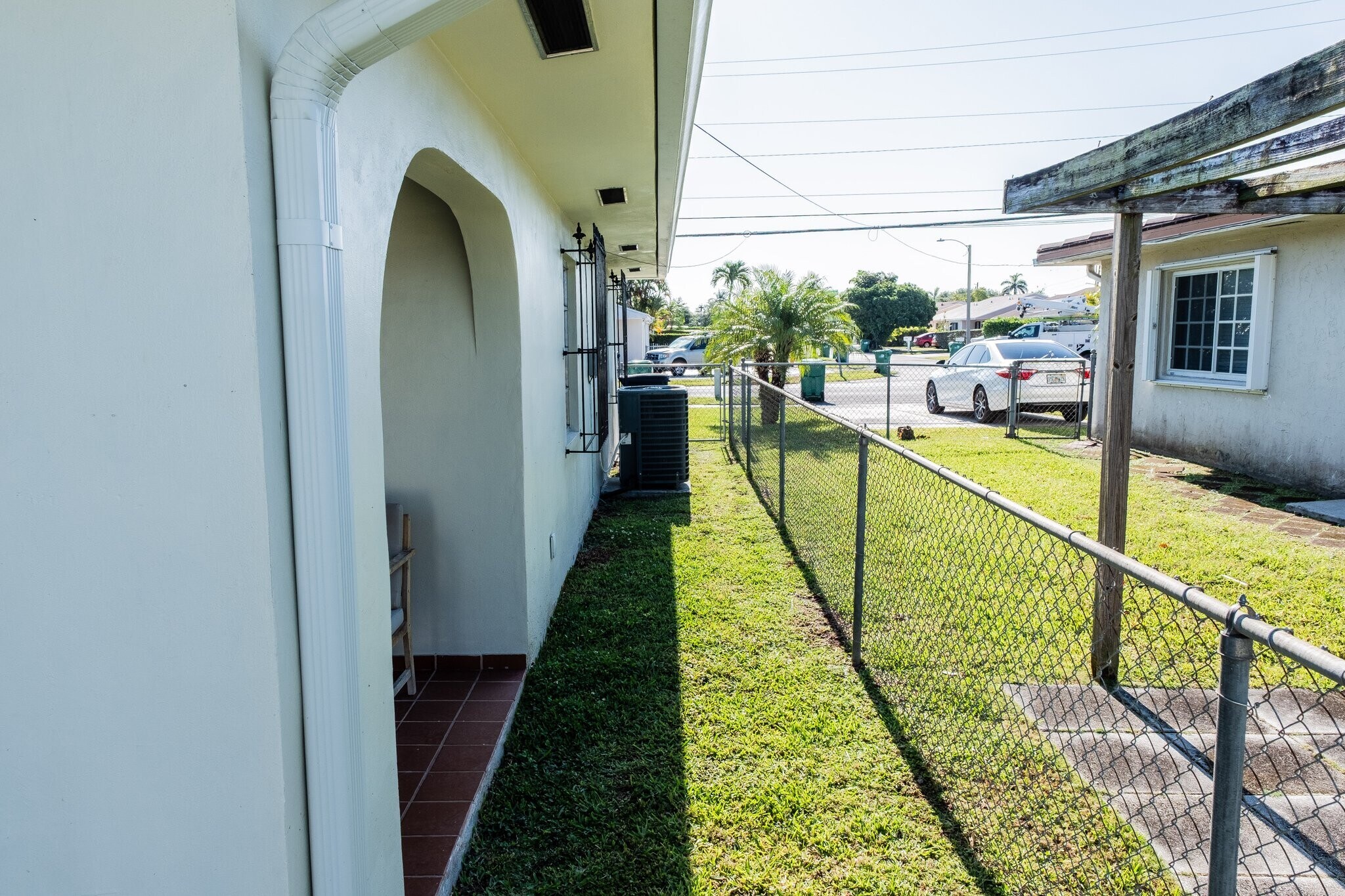 Building Photo - 1020 SW 84th Ave