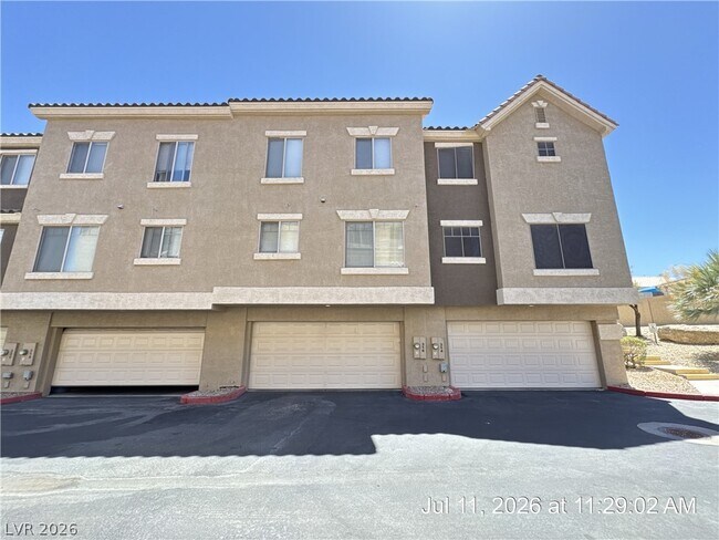 Building Photo - 316 Fountain Crossing Ln
