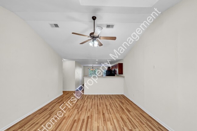 Building Photo - 137 Angel Falls Dr