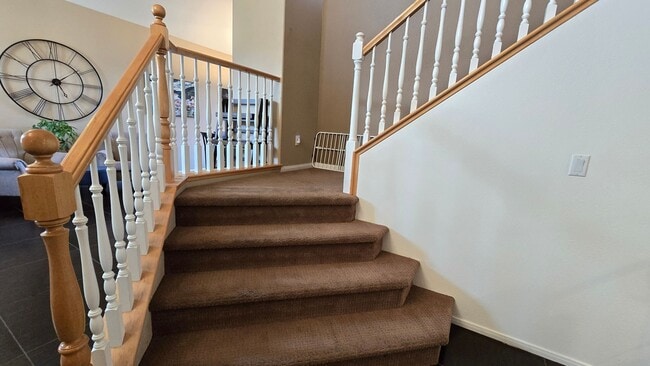 Building Photo - 2 story, 2 car garage, 5 bedroom, coveredpatio, All appliances. move in ready home with solar inc...