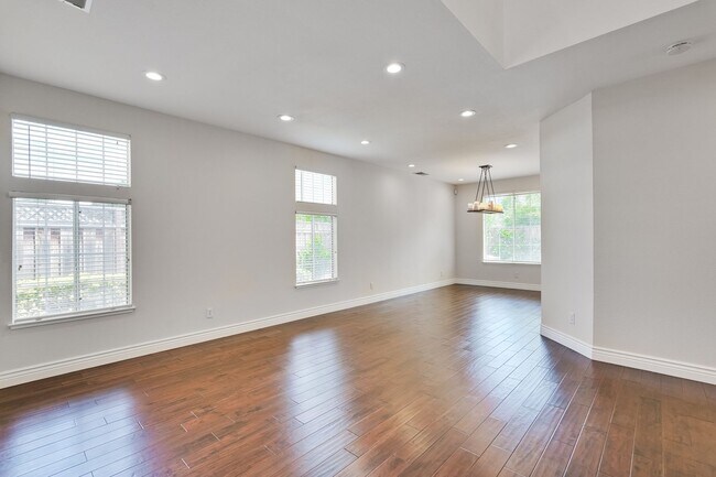 Building Photo - Luxury 5BR North San Jose Home | 2,680 Sq. Ft. | Minutes to BART, Levi's Stadium & Silicon Valley...