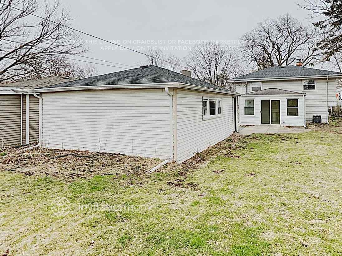 Building Photo - 4516 Pershing Ave