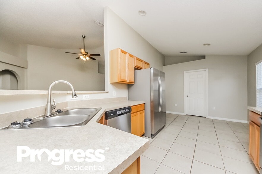 Building Photo - 2923 Elbib Dr