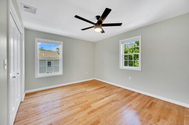 Building Photo - 33 West End Ave