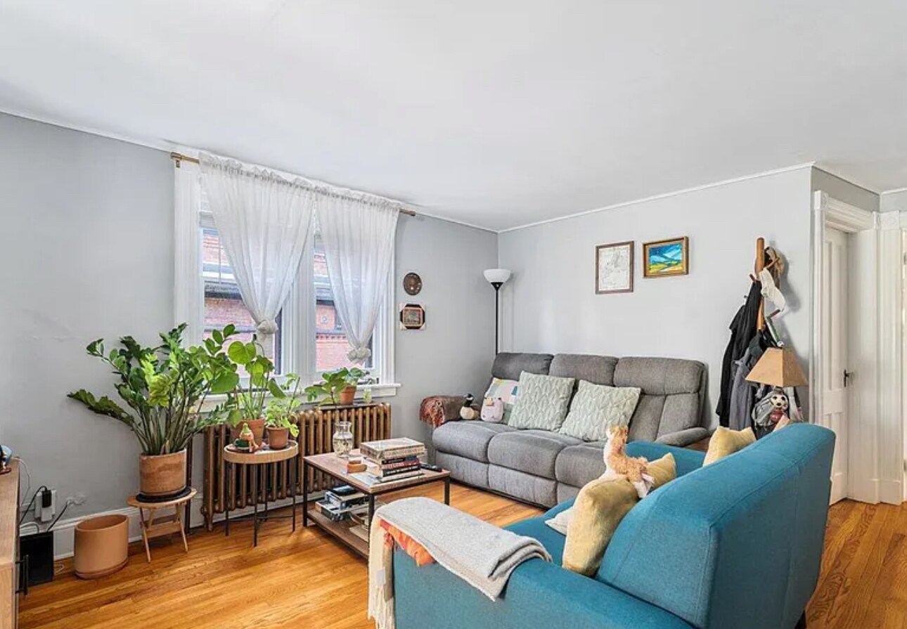 Building Photo - 18 Willett St