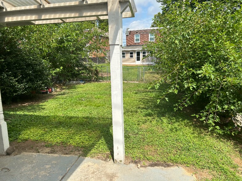Building Photo - 126 Fronefield Ave
