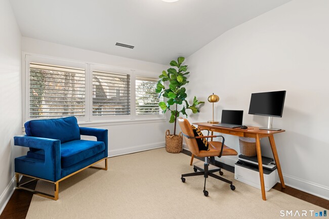 Building Photo - 64 Southport Woods Drive