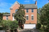 Building Photo - 2835 Lorcom Ln