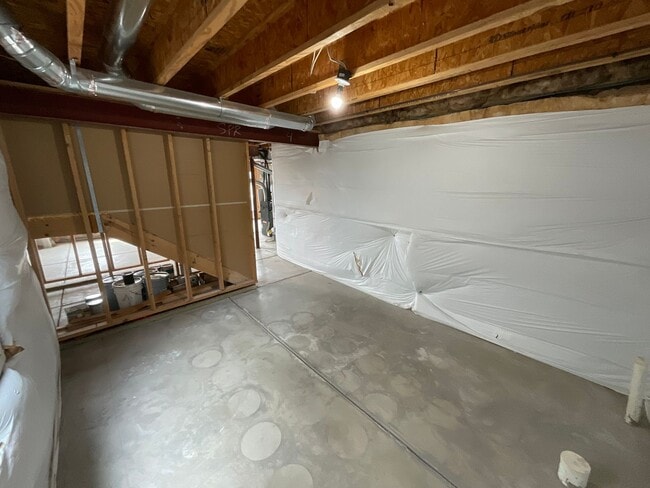 Building Photo - 3 Bedroom Home Available Near N Gate Blvd ...