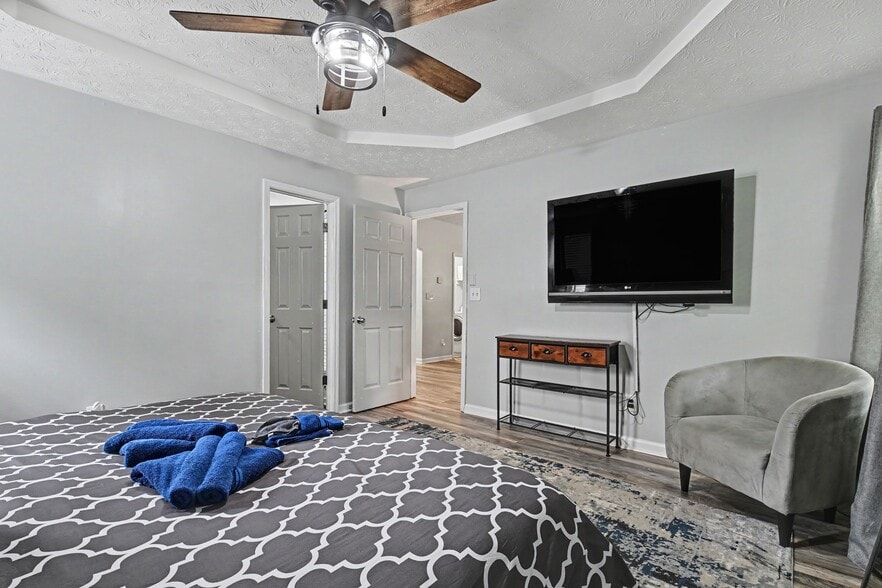 Building Photo - 1541 Clifton Downs Dr SE
