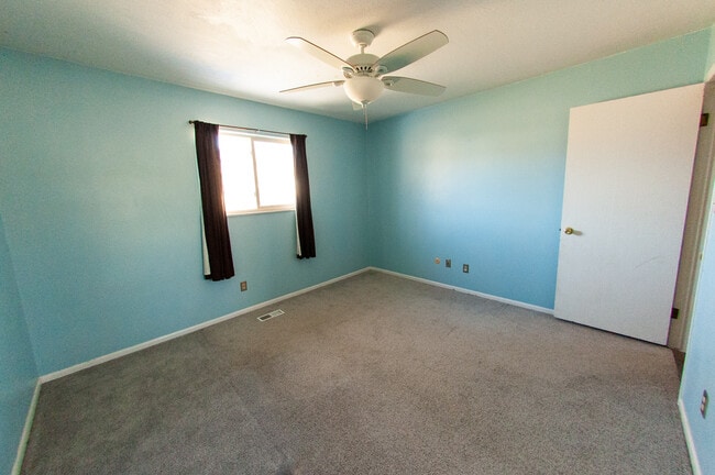 Building Photo - 1008 Beech Ave