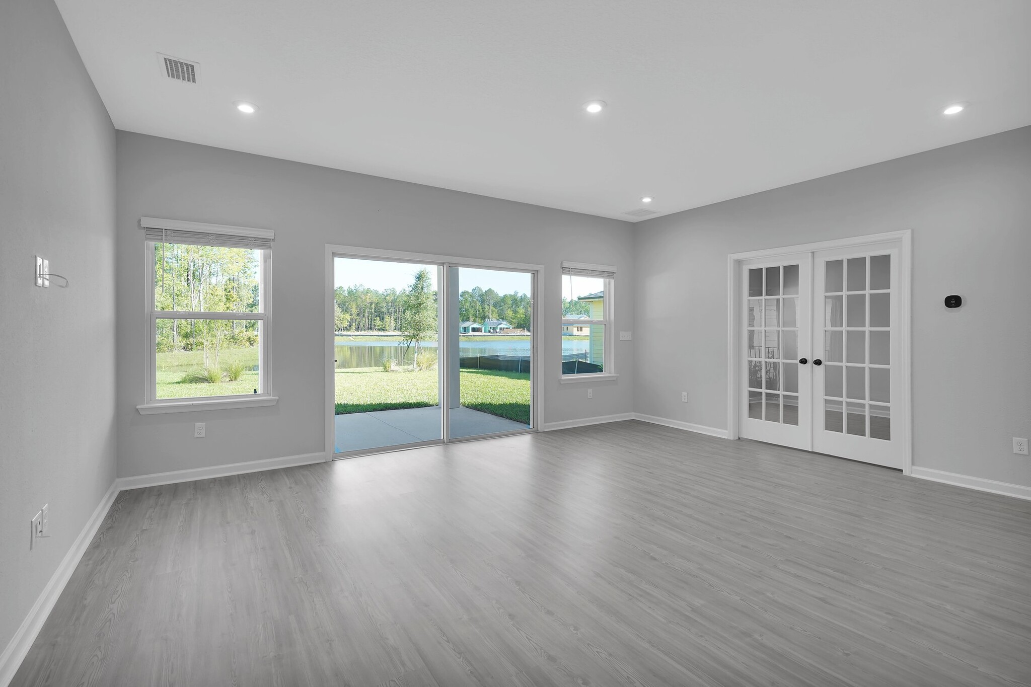 Building Photo - 162 Dahlia Falls Dr