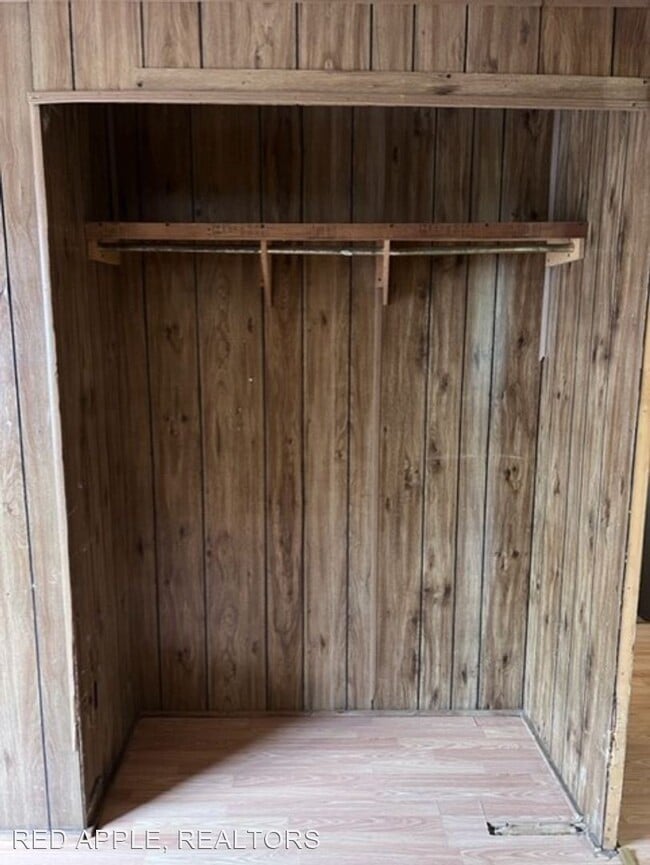 Building Photo - 3 br, 2 bath House - 601 Chapel Hill Rd