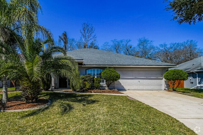 Building Photo - 14196 Crestwick Dr W
