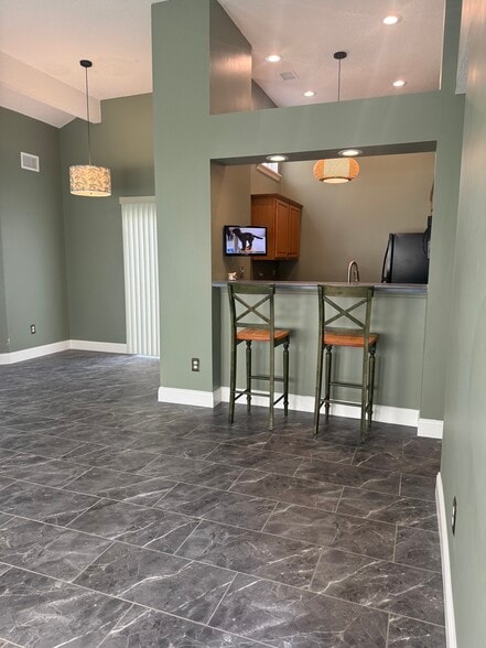 Dinning room /living room - 203 Lyons Cove Dr