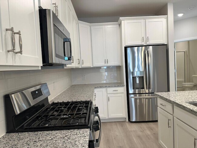 Building Photo - 1106 Harmony Trl
