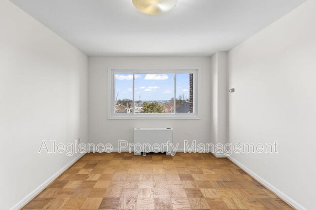 Building Photo - 1830 Columbia Pike