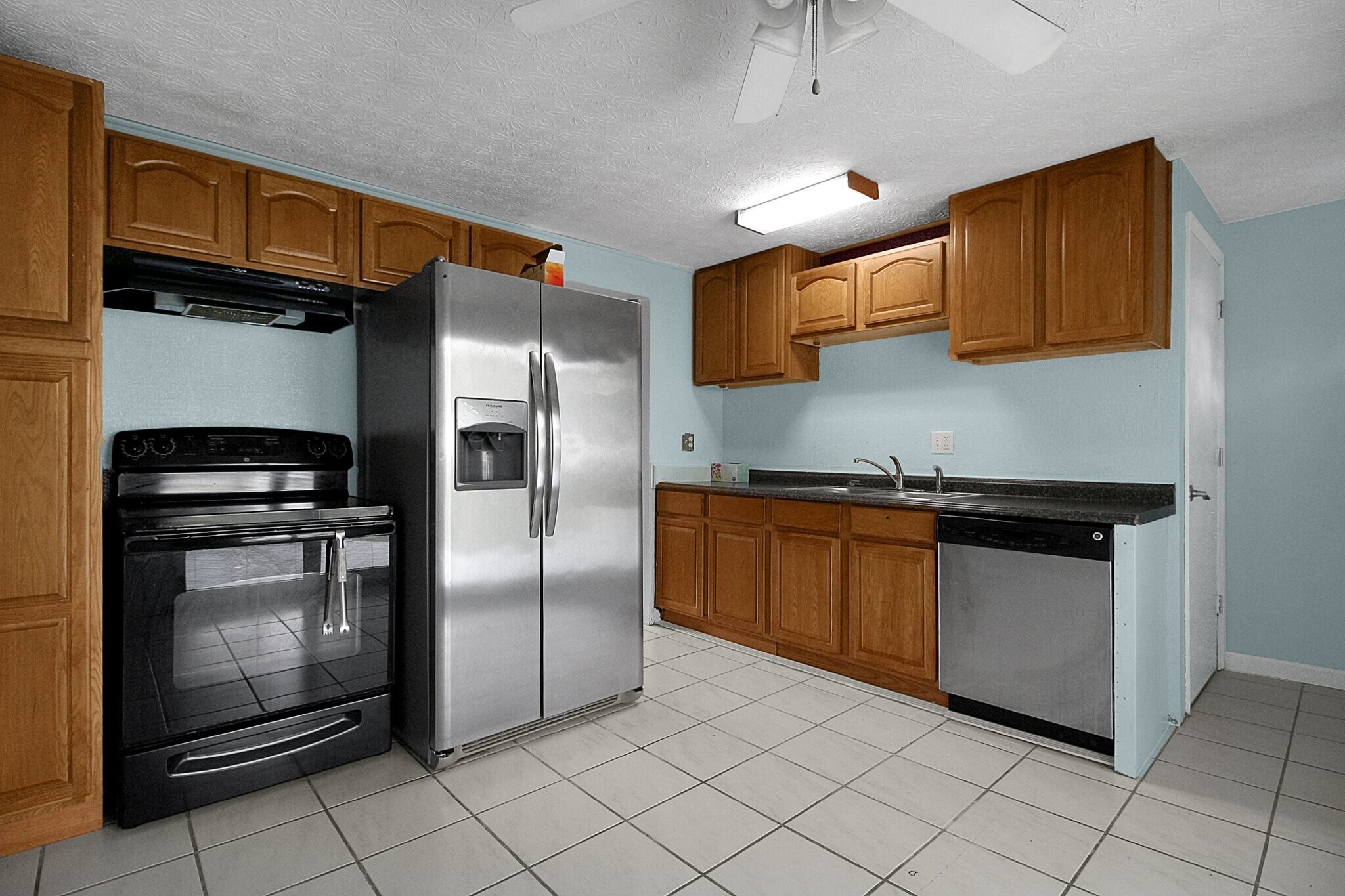 Building Photo - 2138 Sprucefield Dr