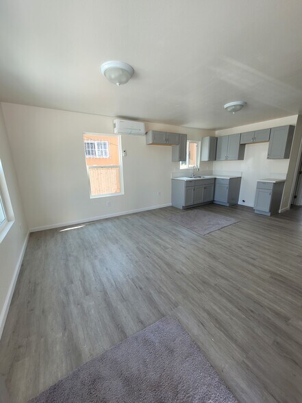 Building Photo - 11017 Condon Ave