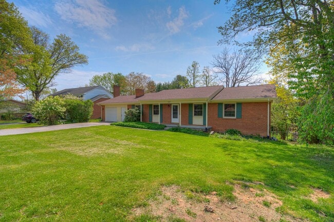 Building Photo - 507 Stonegate Dr