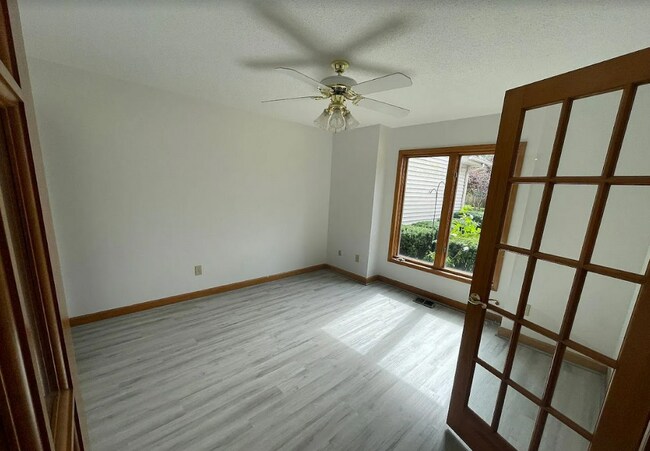 Building Photo - 16134 Silver Shadow Ln