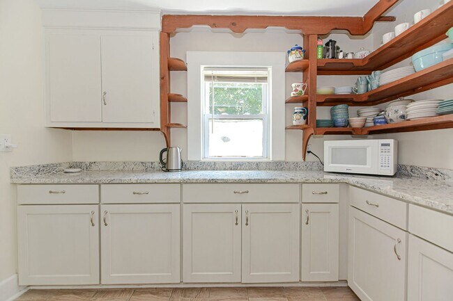 Building Photo - WINTER RENTAL: Squam Light