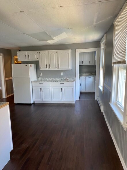 Building Photo - 53 Upsala St