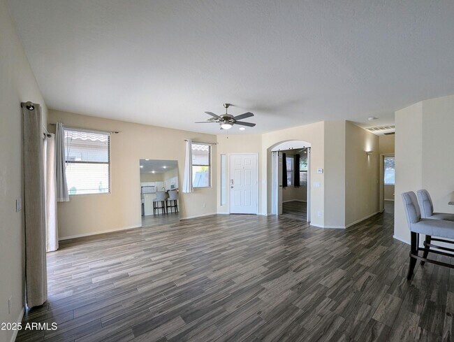 Building Photo - 16635 N 169th Ave