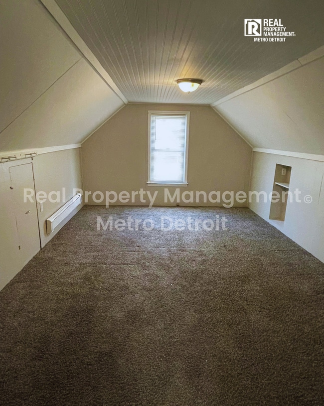 Building Photo - 11067 Hupp Ave