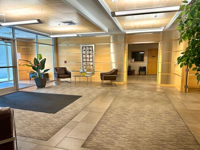 Building Photo - 309 W Washington Ave